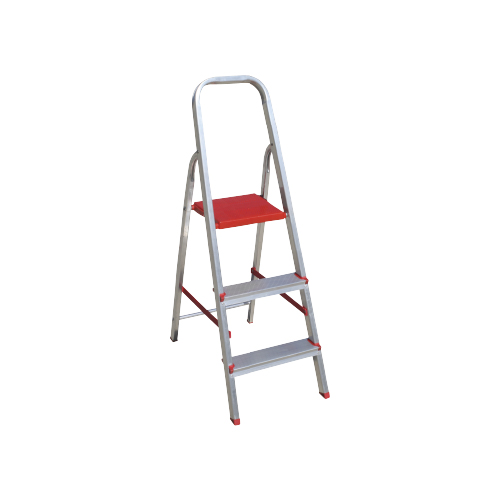 Escalera comercial de aluminio de 3 escalones. Altura: 63 cm.